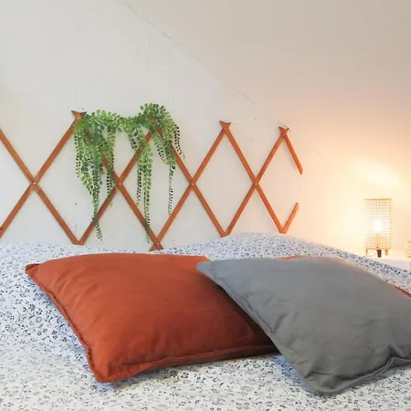 Le Petit Loft, Centre